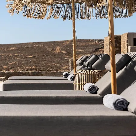 Makani Suites Hotel