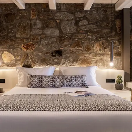 Makani Suites
