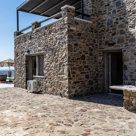 Makani Suites Hotel
