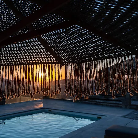 Makani Suites