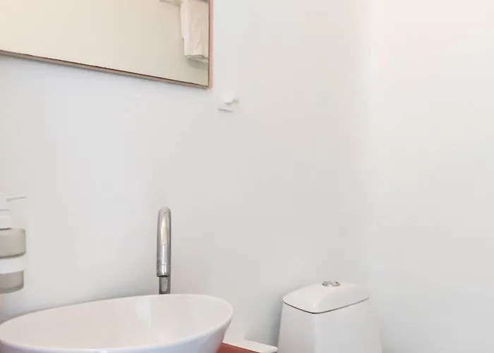 Makani Άνω Μερά